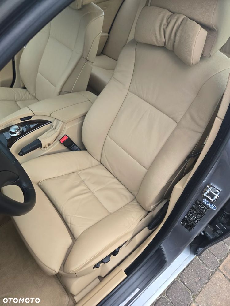 BMW Seria 5 530i - 17