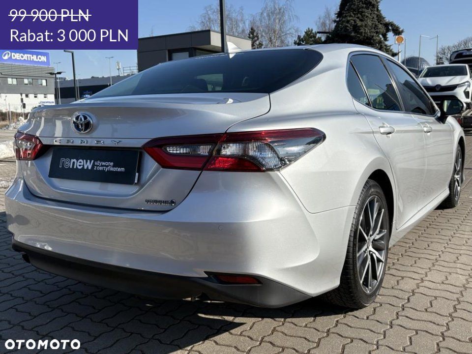 Toyota Camry - 7