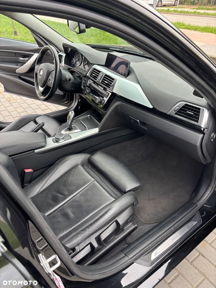 BMW Seria 3 320d Sport Line - 21