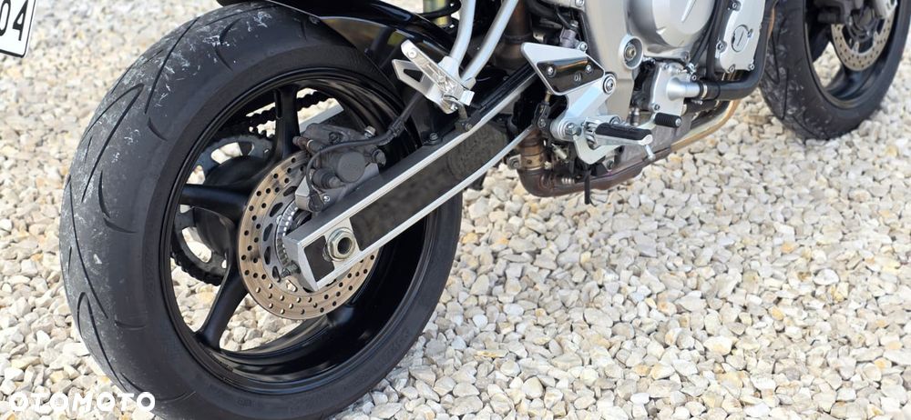 Yamaha FZ6 - 12