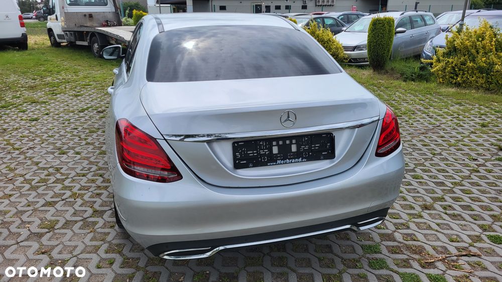 Mercedes-Benz Klasa C 180 Avantgarde - 17