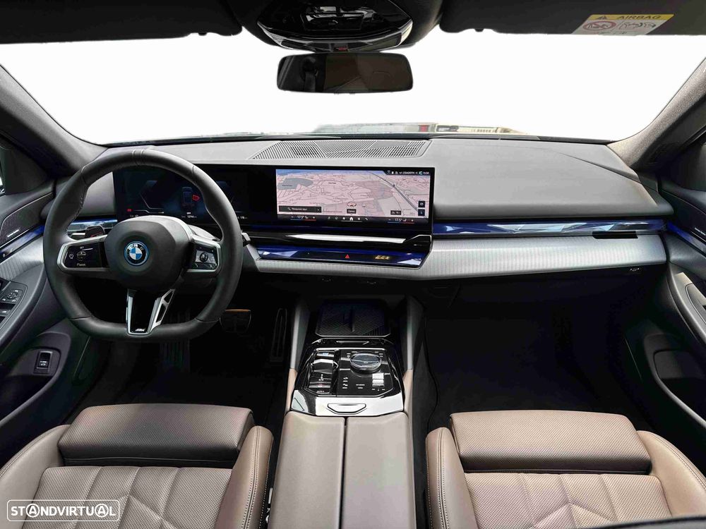 BMW i5 eDrive40 Edição Desportiva M - 14