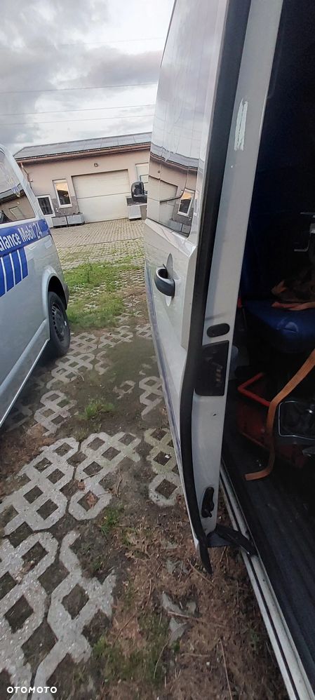 Drzwi boczne rozsuwane prawe vw t6 białe - 2