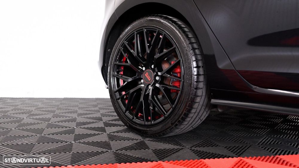 VW Golf 2.0 TSi GTi DSG - 9