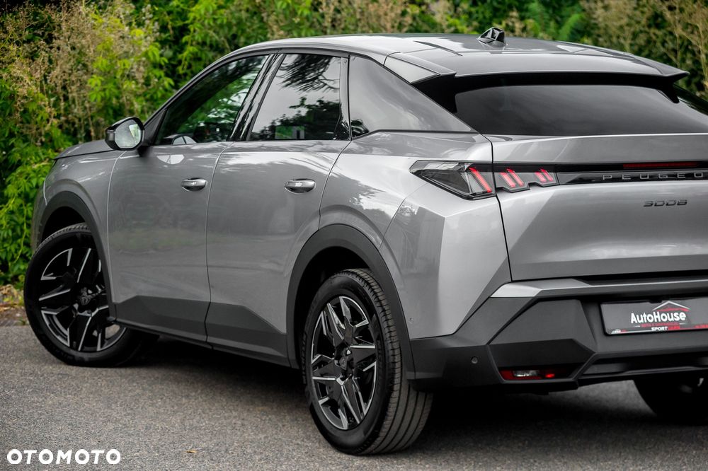 Peugeot 3008 1.2 PureTech mHEV Allure Pack S&S e-DCS6 - 8