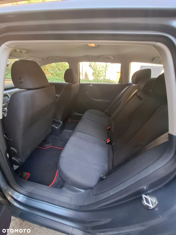 Volkswagen Passat 2.0 TDI DPF Trendline DSG - 8