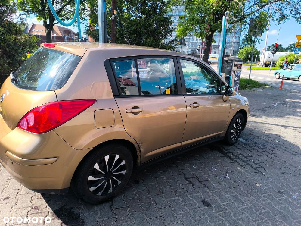 Nissan Tiida 1.6 Acenta - 4