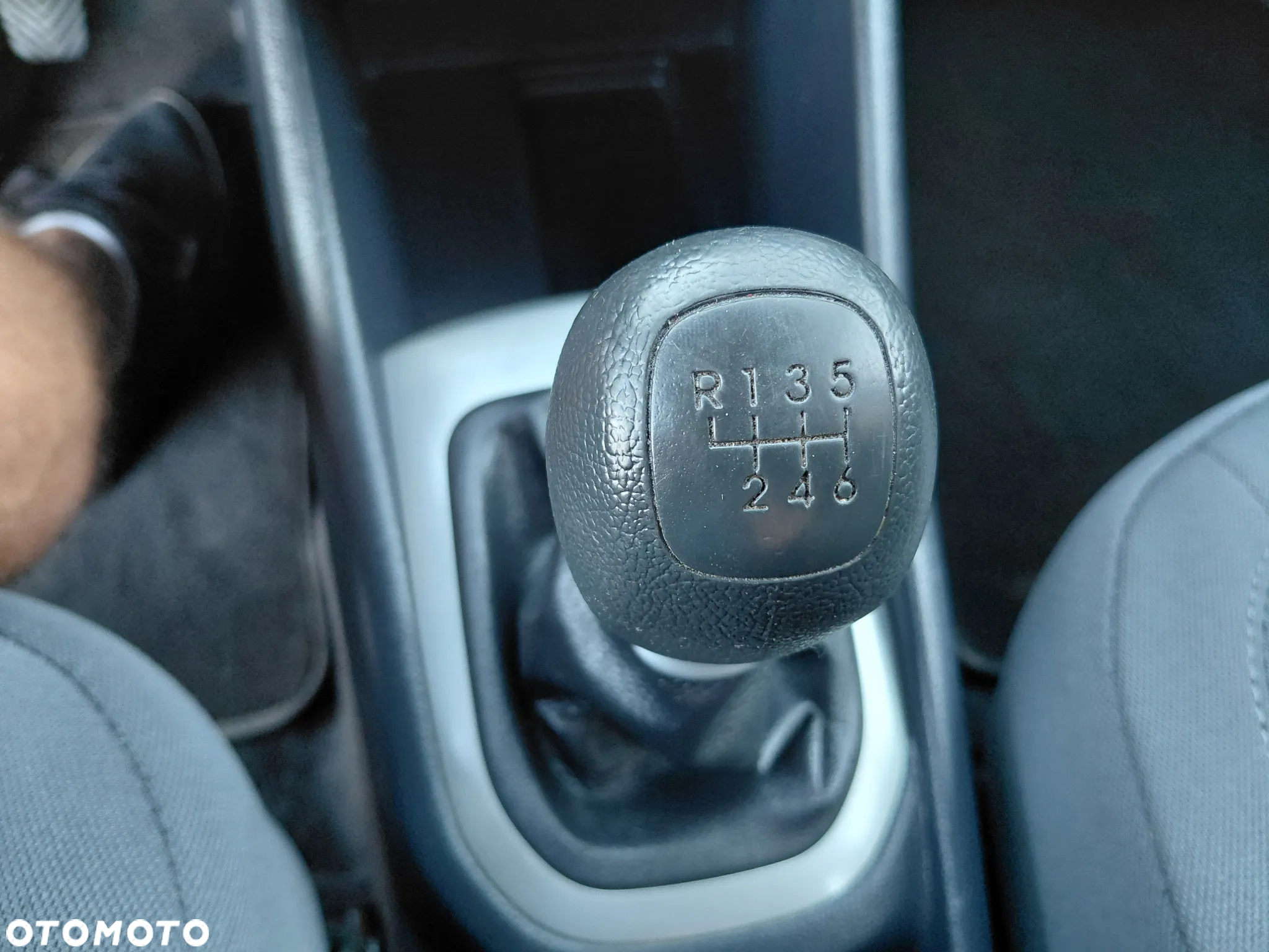 Kia Rio 1.4 Business Line - 20