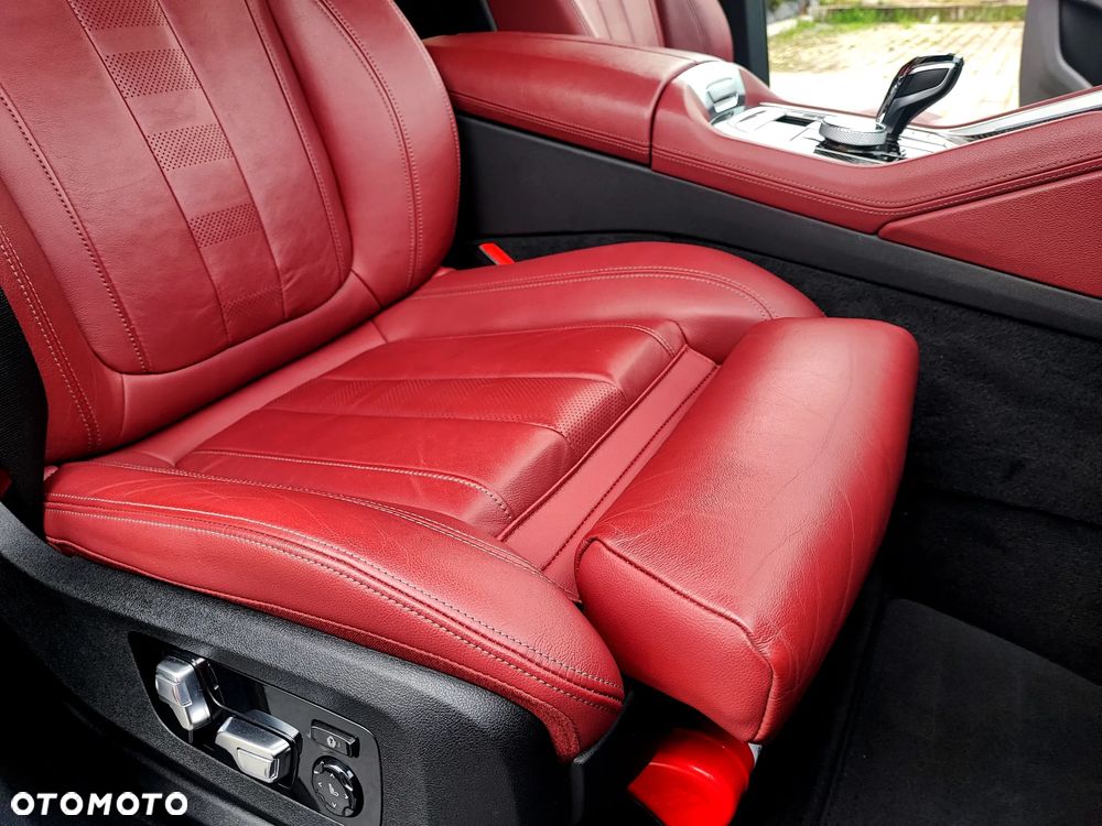 BMW X6 xDrive30d - 11