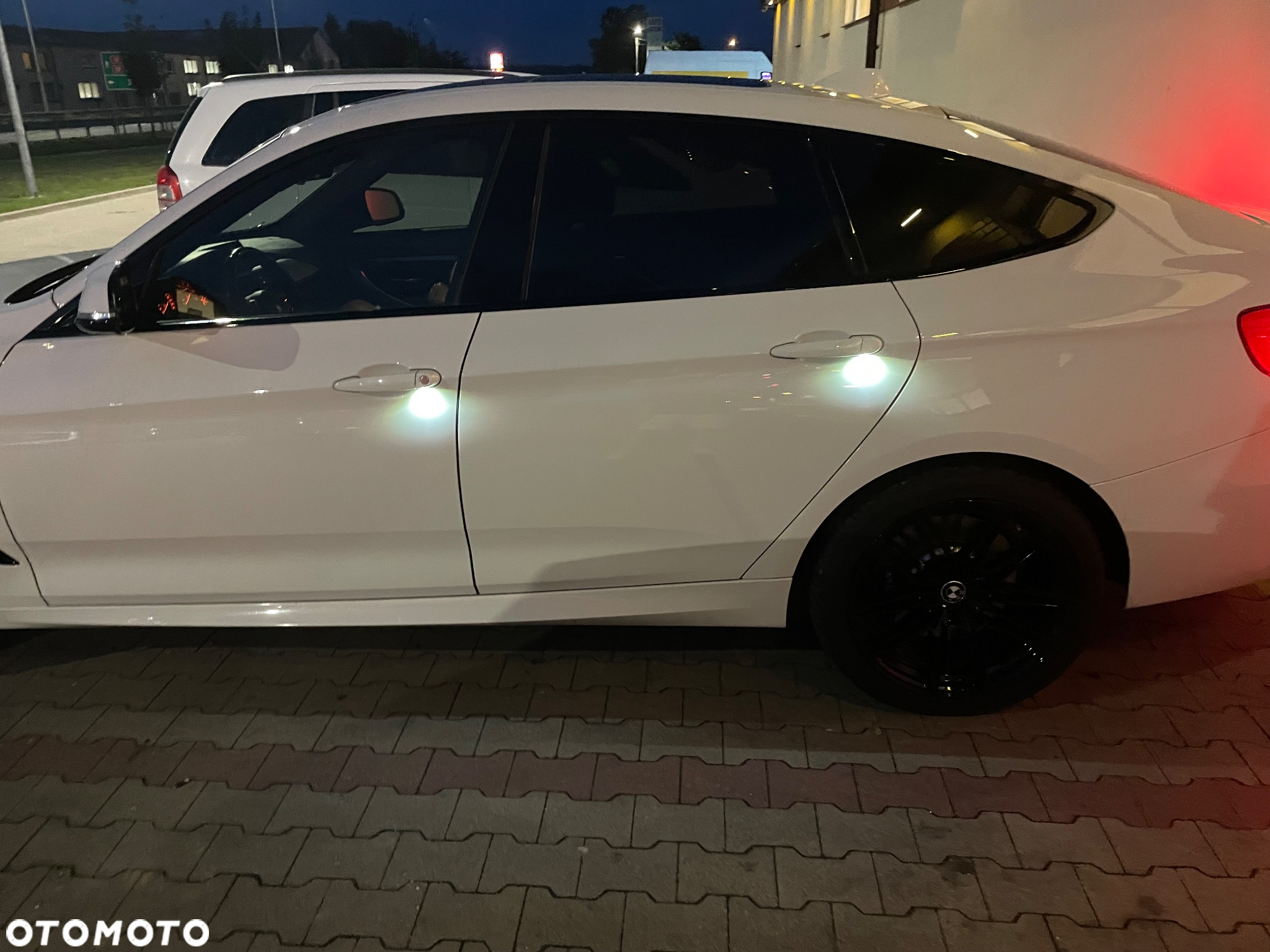 BMW Seria 3 330d - 17