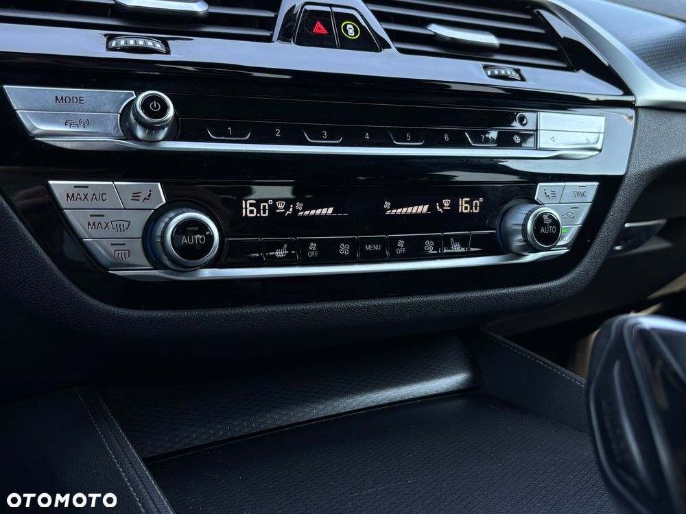 BMW Seria 5 520d xDrive mHEV M Sport sport - 26