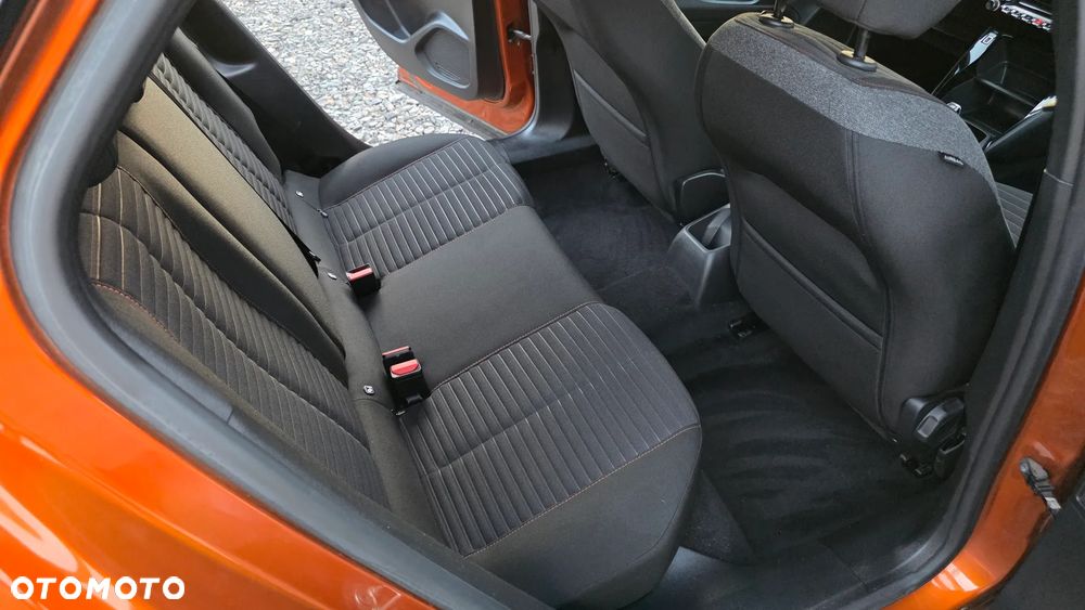 Peugeot 2008 PureTech 130 EAT8 Active Pack - 11