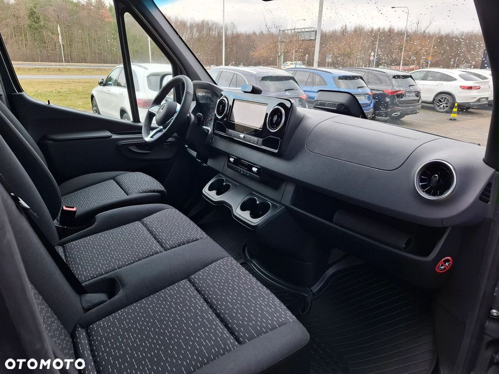 Mercedes-Benz Sprinter 319 CDI Furgon PRO długi 4325 mm L3H2 - 18