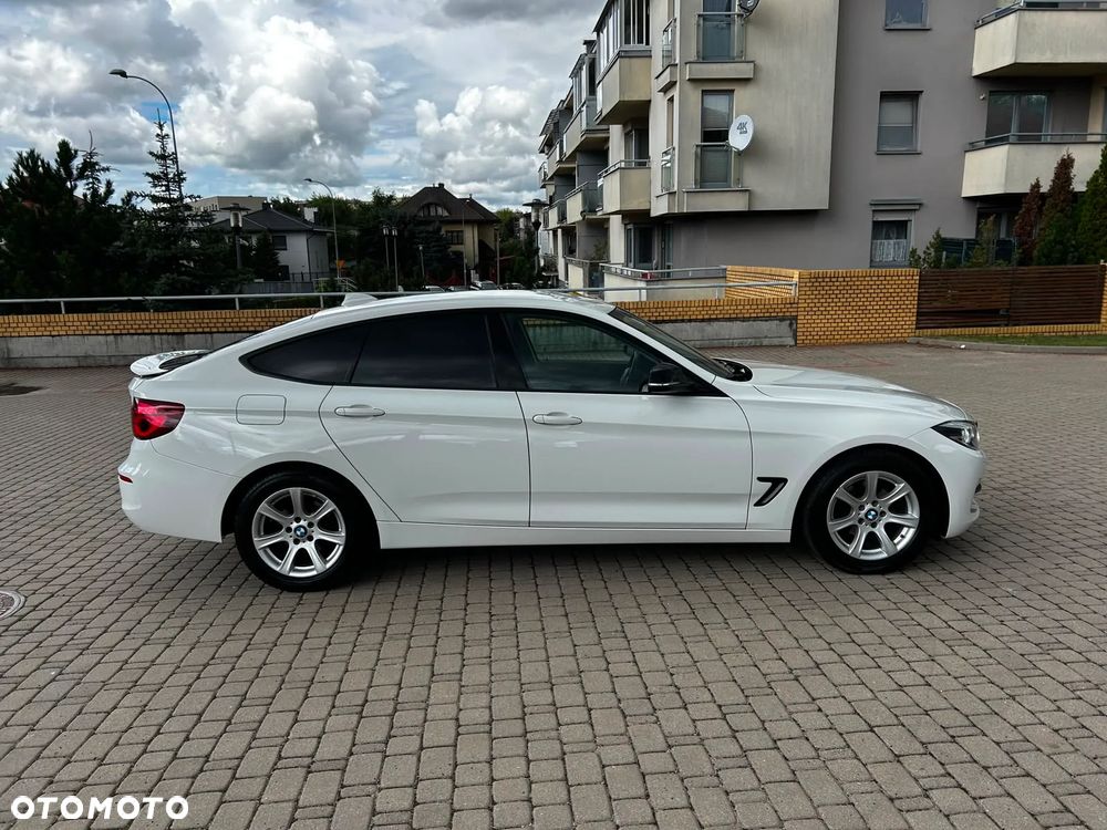 BMW 3GT 320i GPF Advantage - 5