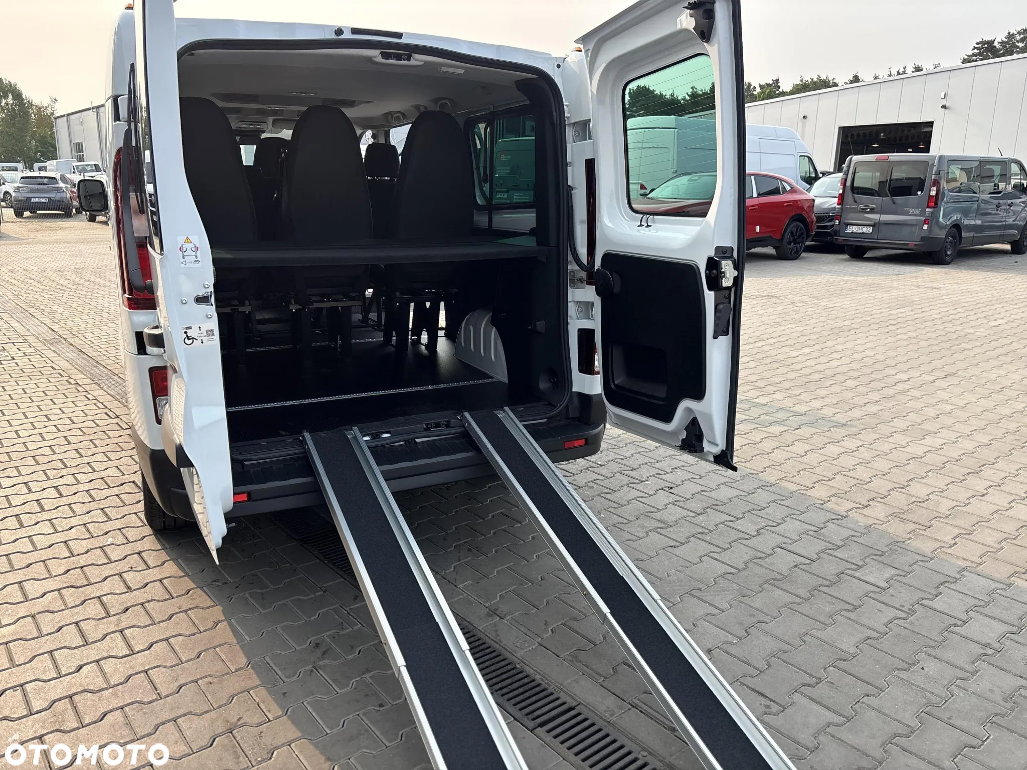 Renault Trafic Kombi 2.0 Blue dCi L2 Equilibre - 20