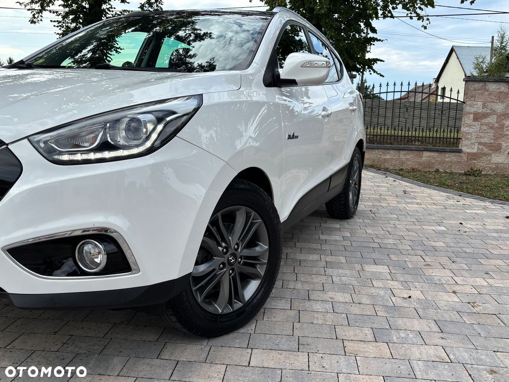 Hyundai ix35 1.7 CRDi 2WD blue Finale Gold - 4