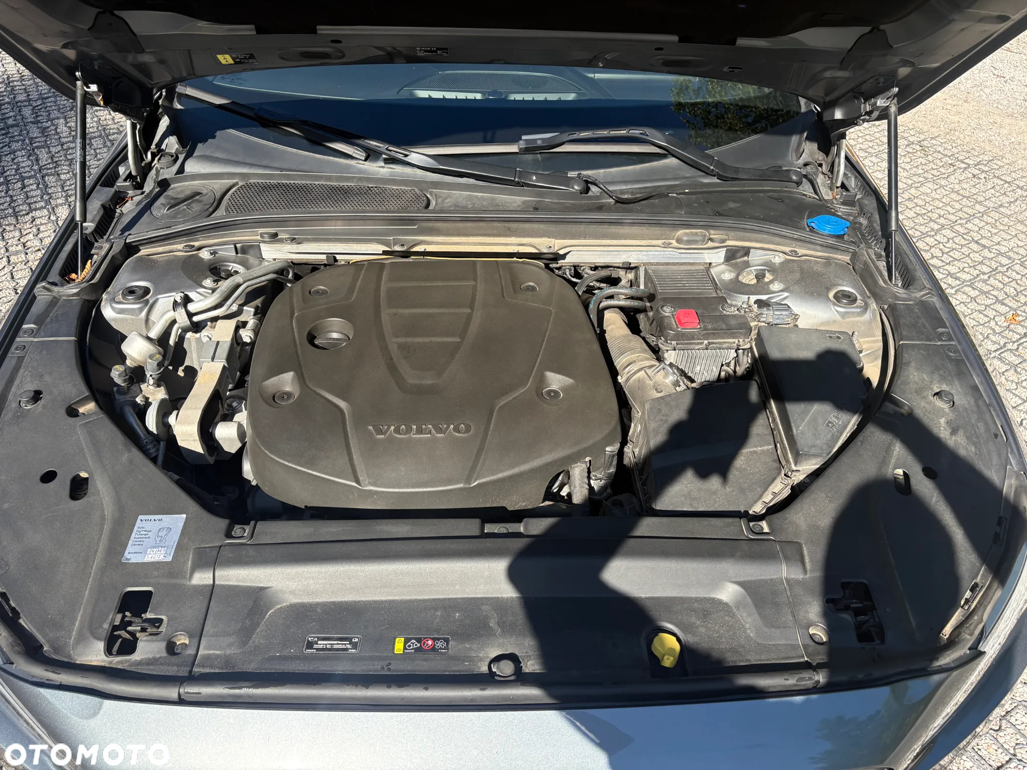 Volvo V90 D4 Geartronic R Design - 28