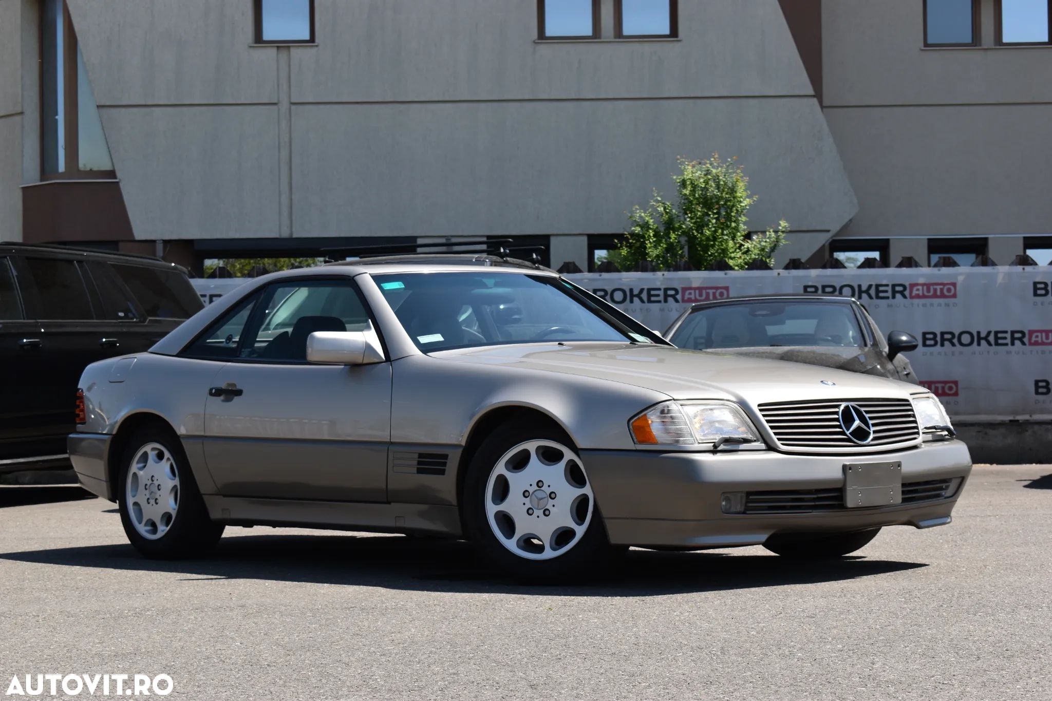 Mercedes-Benz SL - 1