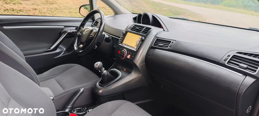 Toyota Verso 1.8 7-Sitzer Executive - 32