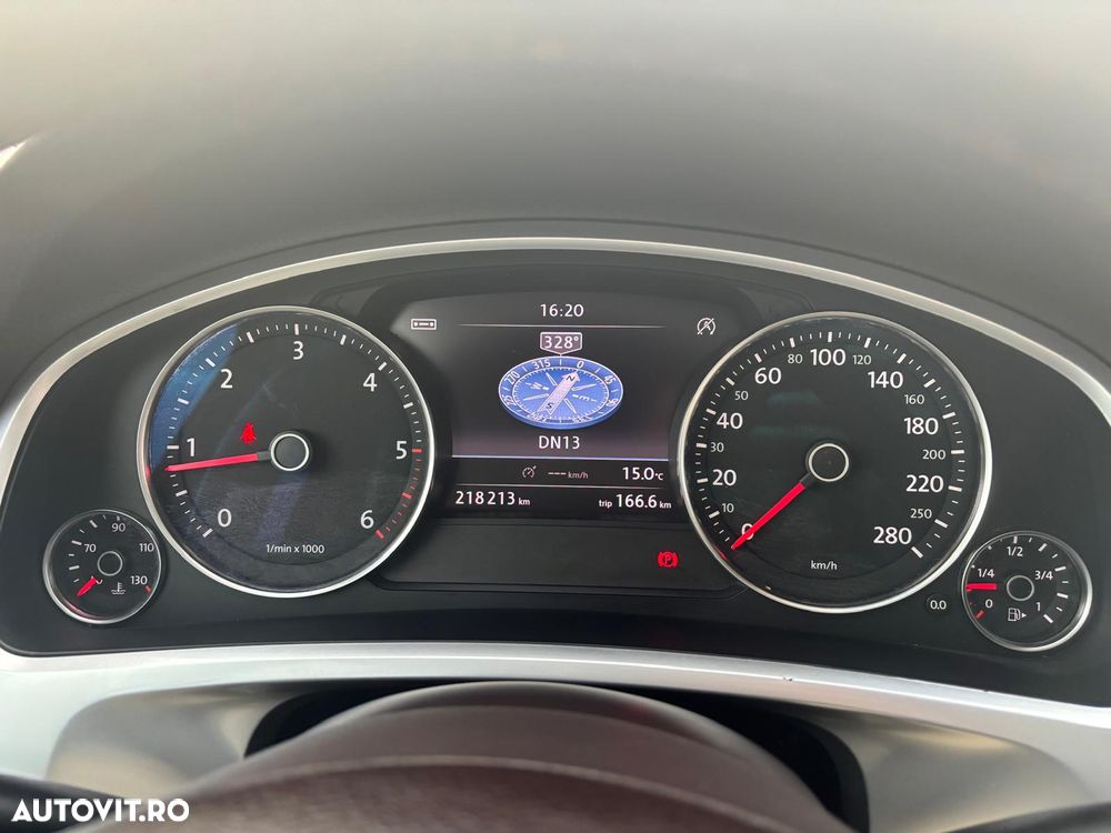 Volkswagen Touareg - 4