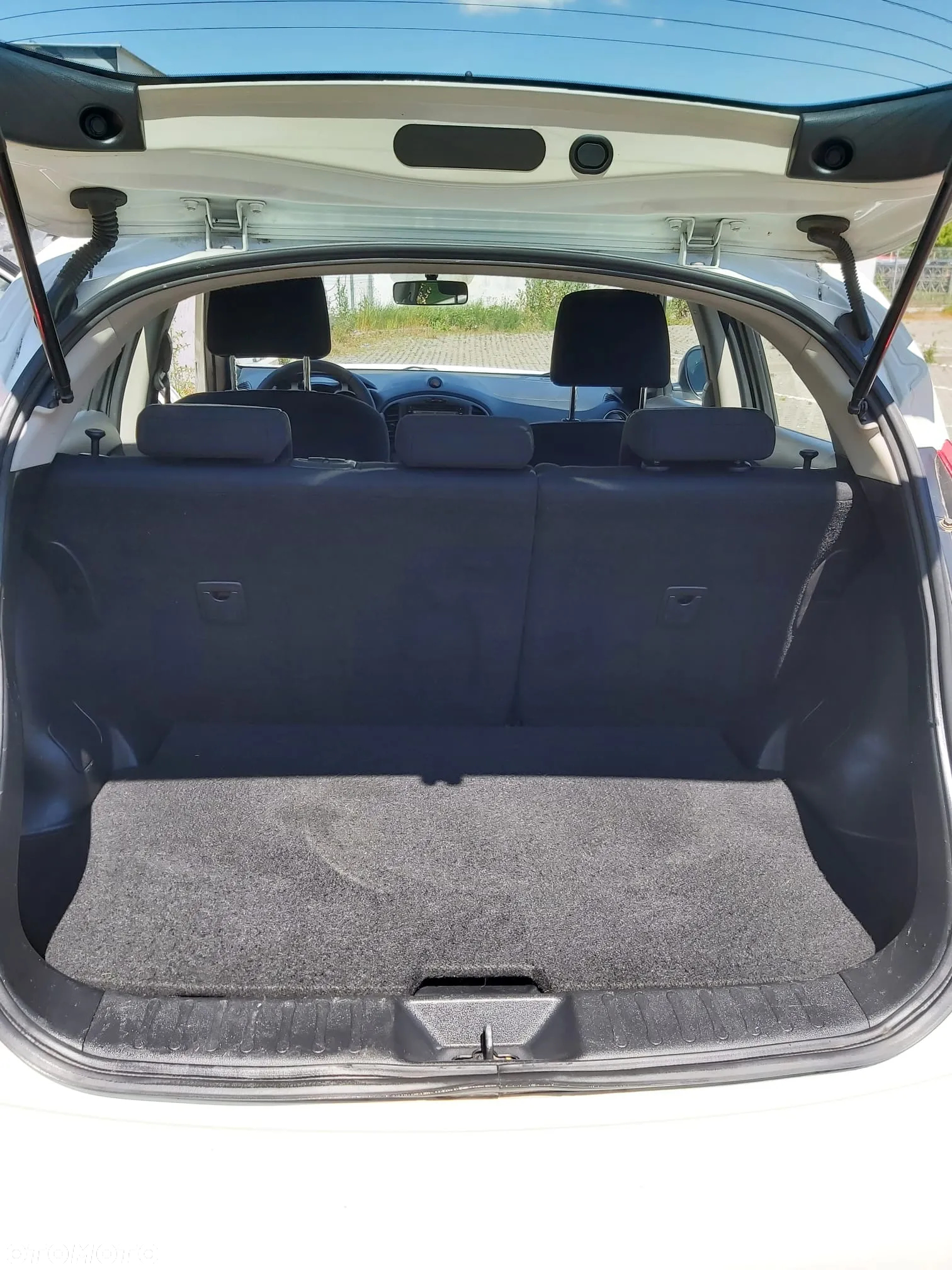 Nissan Juke 1.6 Visia Plus - 11