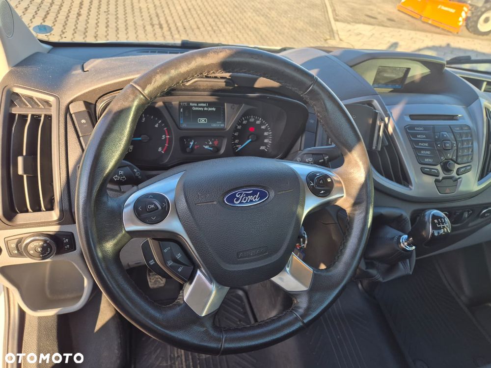 Ford Transit 2.0 TDCi / AUTOLAWETA / LAWETA DO MASZYN / SZEROKI NAJAZD / STAN IDEALNY / 1 WŁ / BEZWYPADKOWY / ORYGINALNY PRZEBIEG / 3 MIEJSCA / POMOC DROGOWA / NAPĘD TYŁ / EURO 6 / NISKI PRZEBIEG! - 21