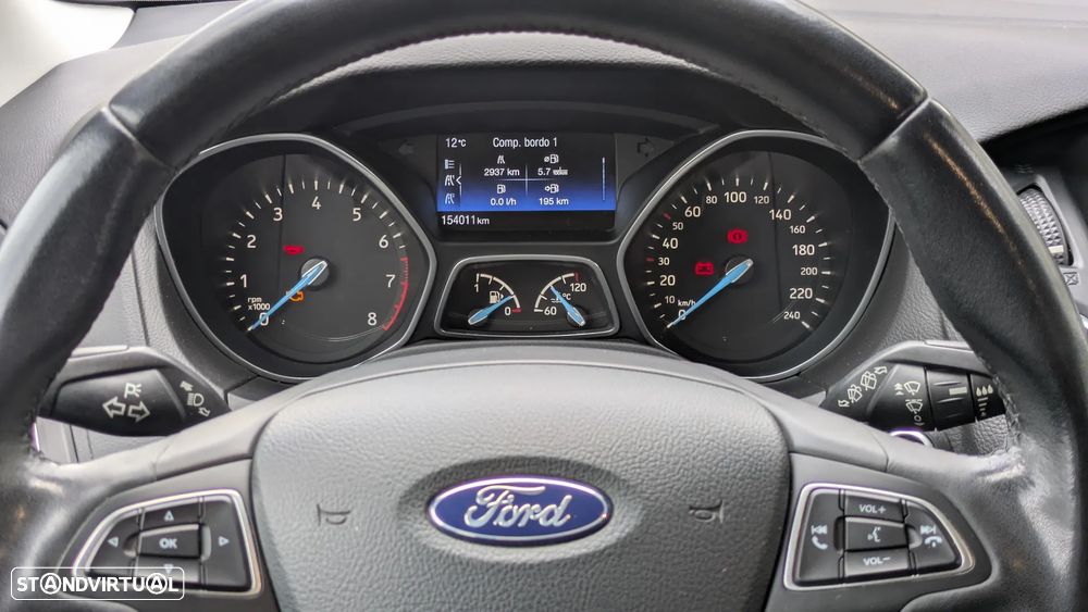 Ford Focus 1.0 EcoBoost S&S Titanium - 9
