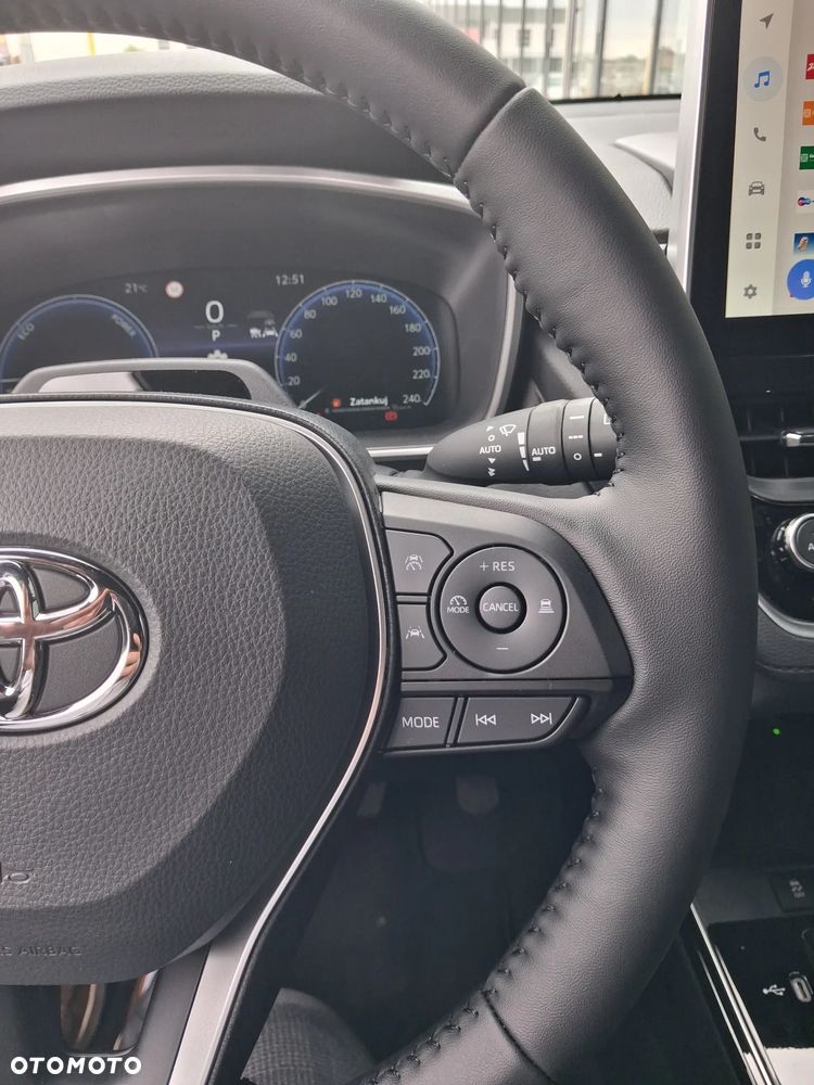 Toyota Corolla Cross - 18