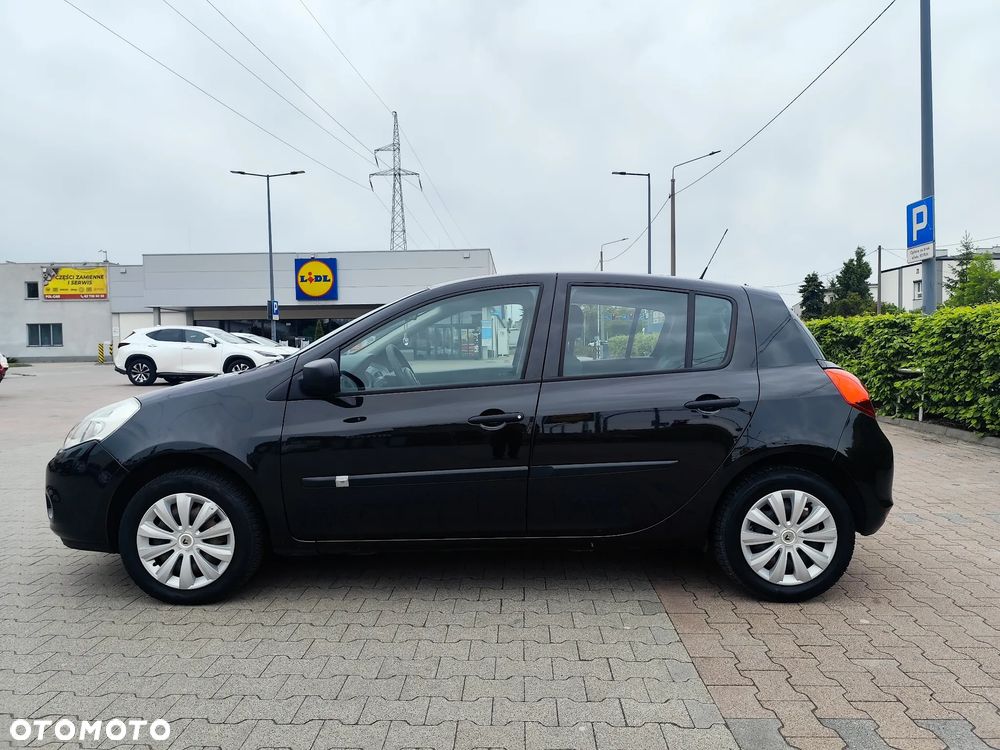Renault Clio 1.2 16V 75 Expression - 8