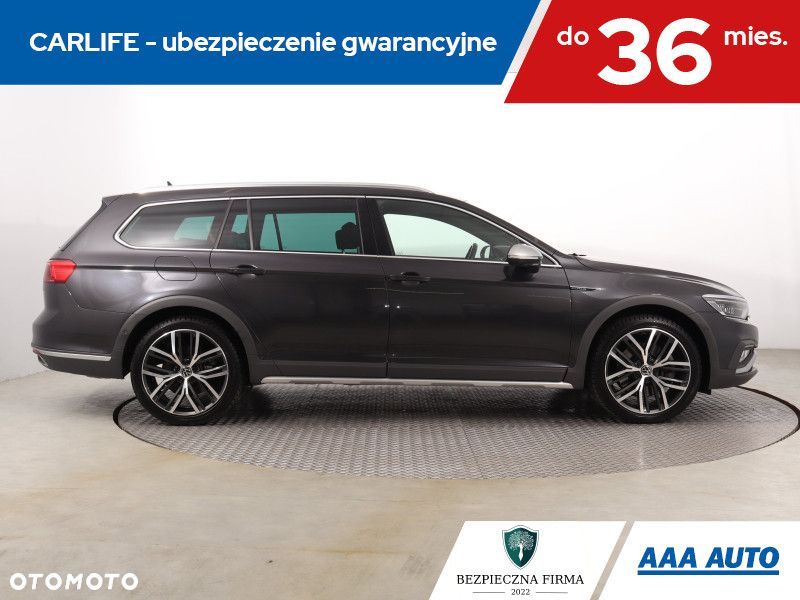 Volkswagen Passat Variant - 8