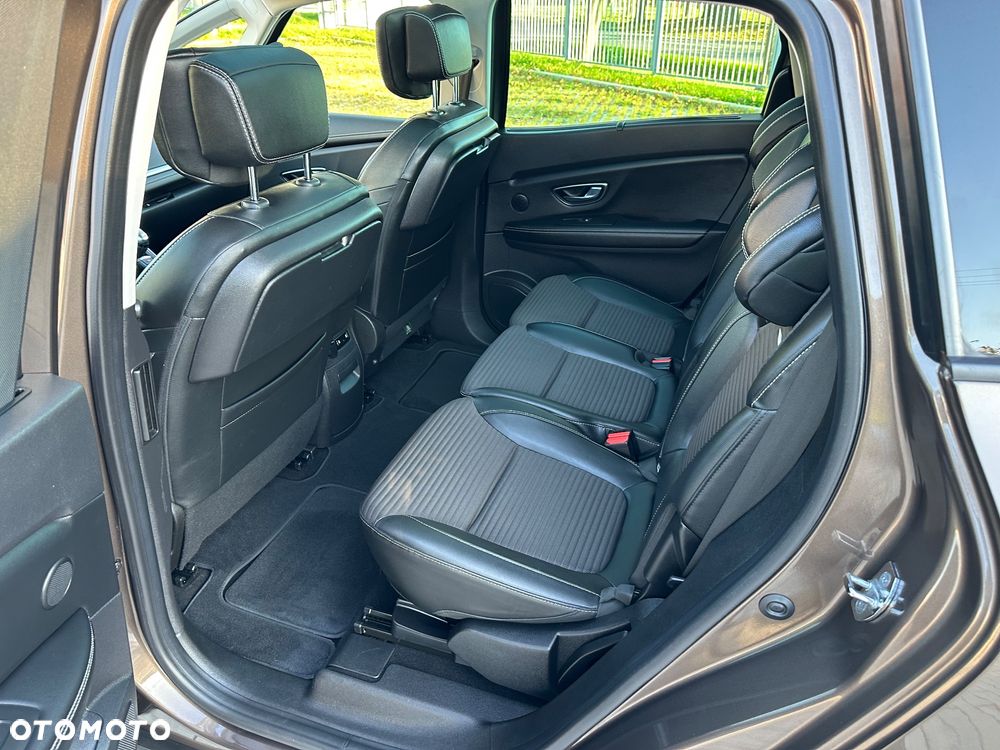 Renault Grand Scenic ENERGY TCe 130 S&S Bose Edition - 21