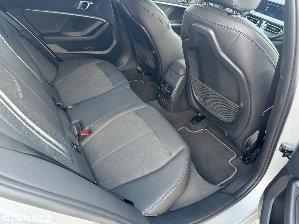 BMW Seria 1 118i Sport Line - 33