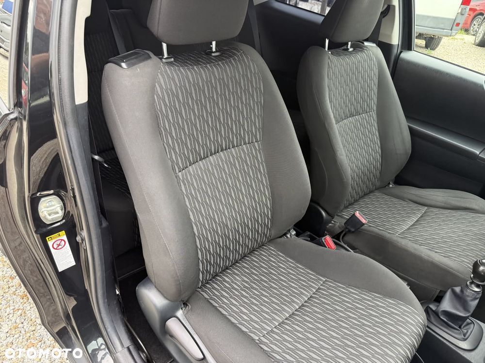 Toyota Yaris 1.33 VVT-i Cool - 23