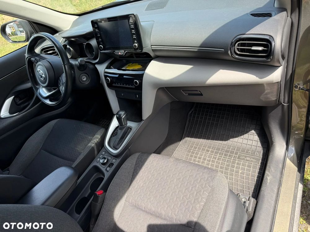 Toyota Yaris Cross - 21