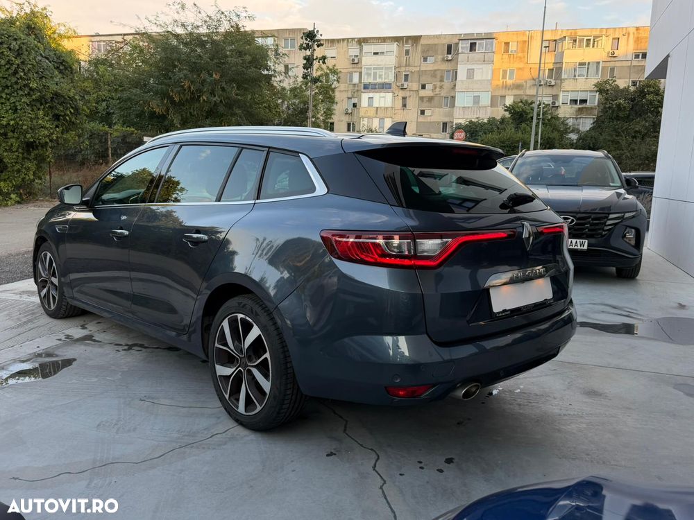 Renault Megane ENERGY TCe 140 EDC BOSE EDITION - 3