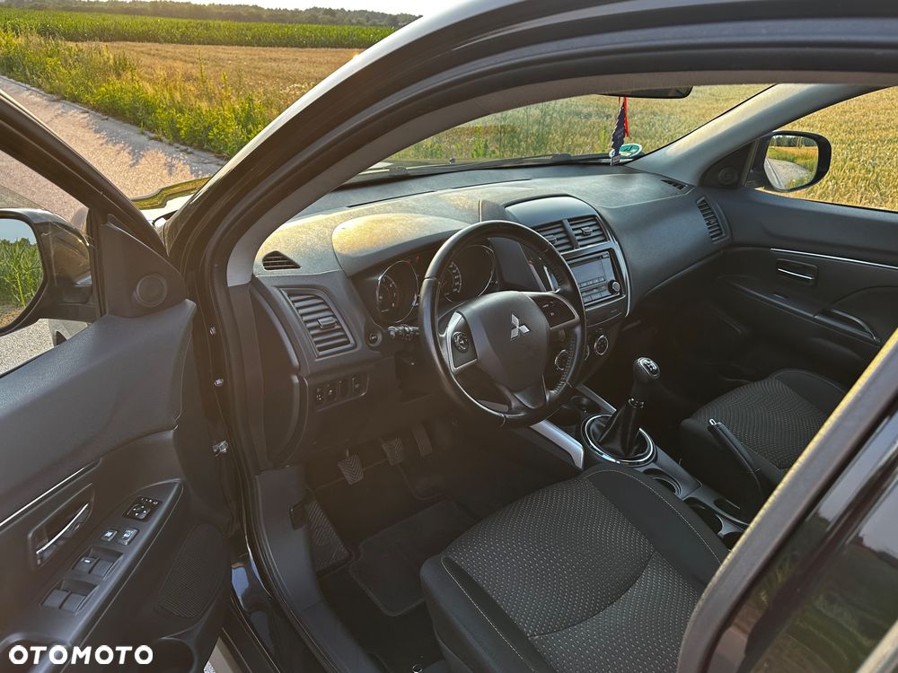 Mitsubishi ASX - 12
