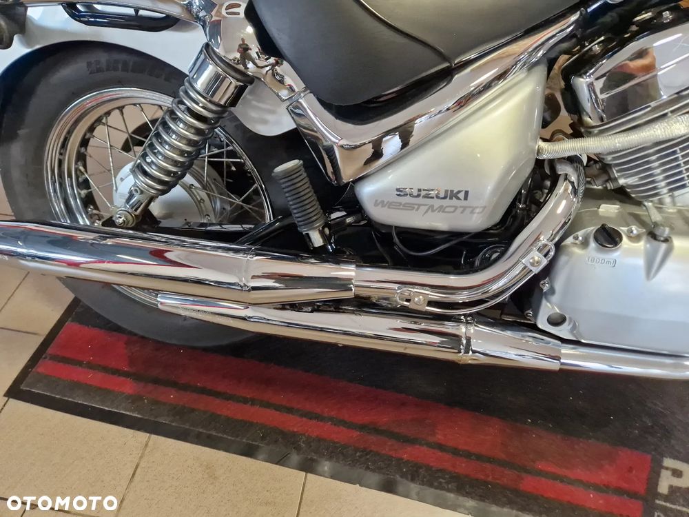Suzuki Intruder - 23