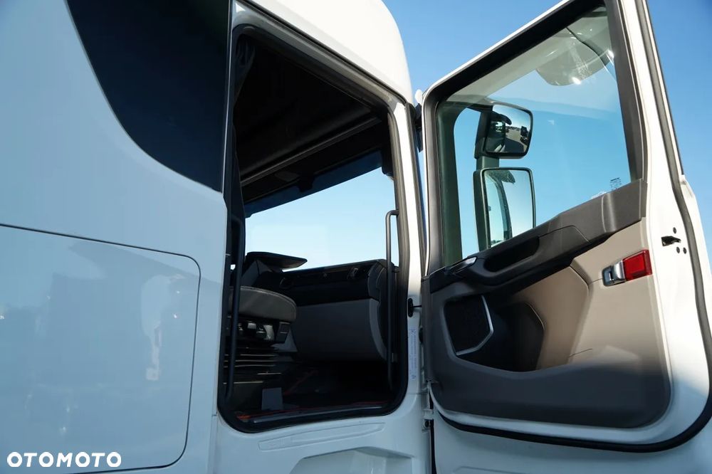 Scania S 500 / RETARDER / KLIMA POSTOJOWA / SKÓRY / 2025 R - 35