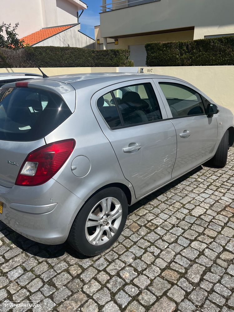 Opel Corsa 1.3 CDTi Enjoy EcoFLEX - 3