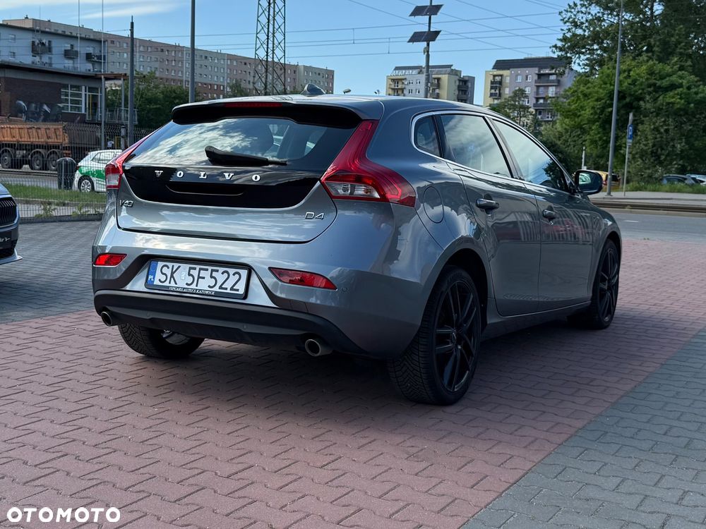 Volvo V40 D4 Drive-E Momentum - 3
