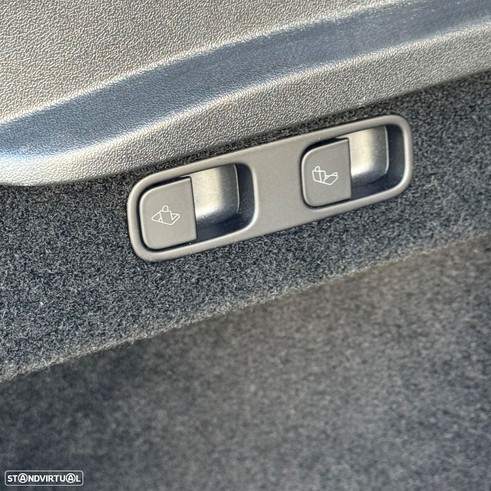 Tesla Model Y Long Range Tração Integral - 21