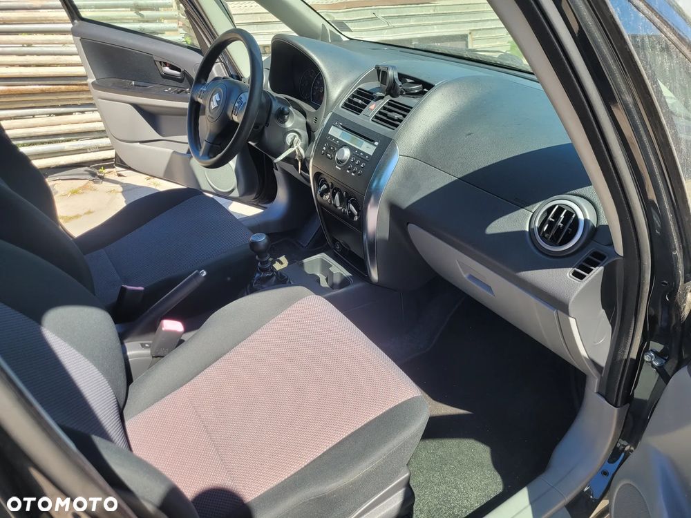 Suzuki SX4 1.9 DDiS DPF 4x4 Comfort - 16