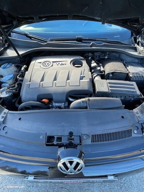 VW Golf 1.6 TDi Confortline - 4
