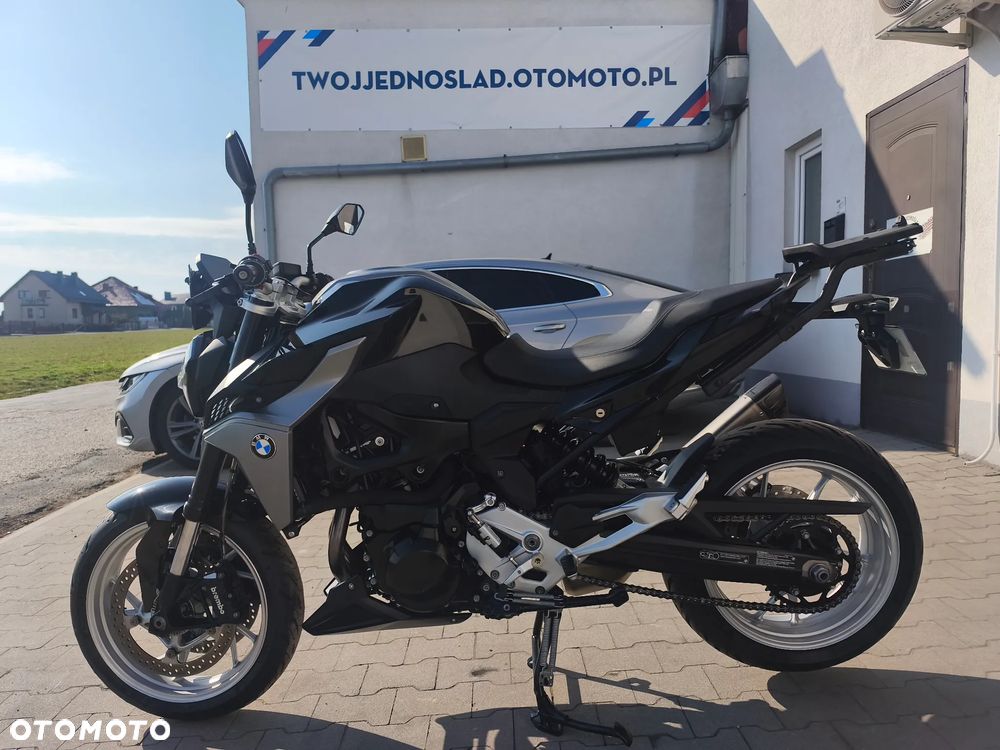 BMW F - 2