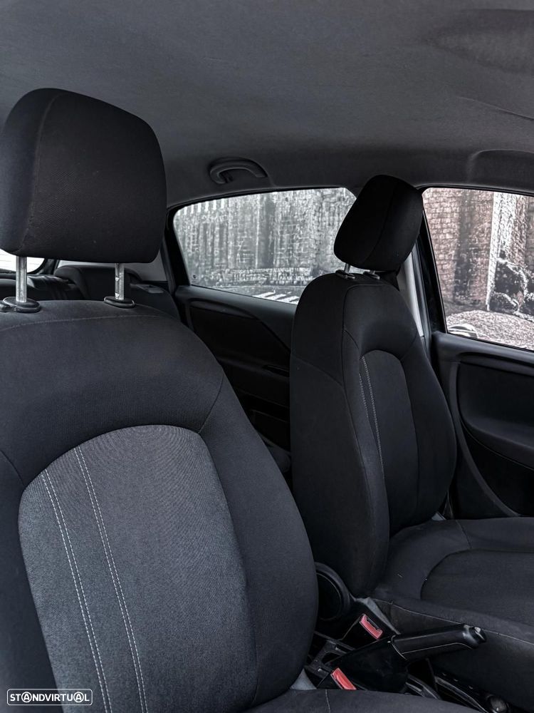 Fiat Punto 1.3 M-Jet Lounge S&S - 3