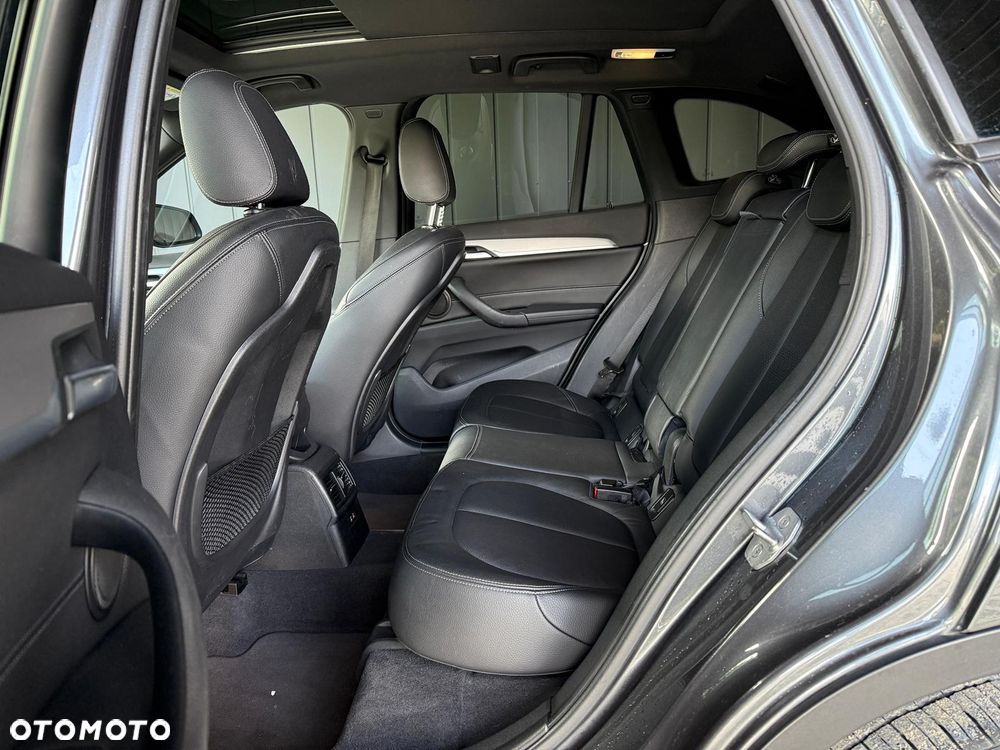 BMW X1 sDrive20d M Sport - 20
