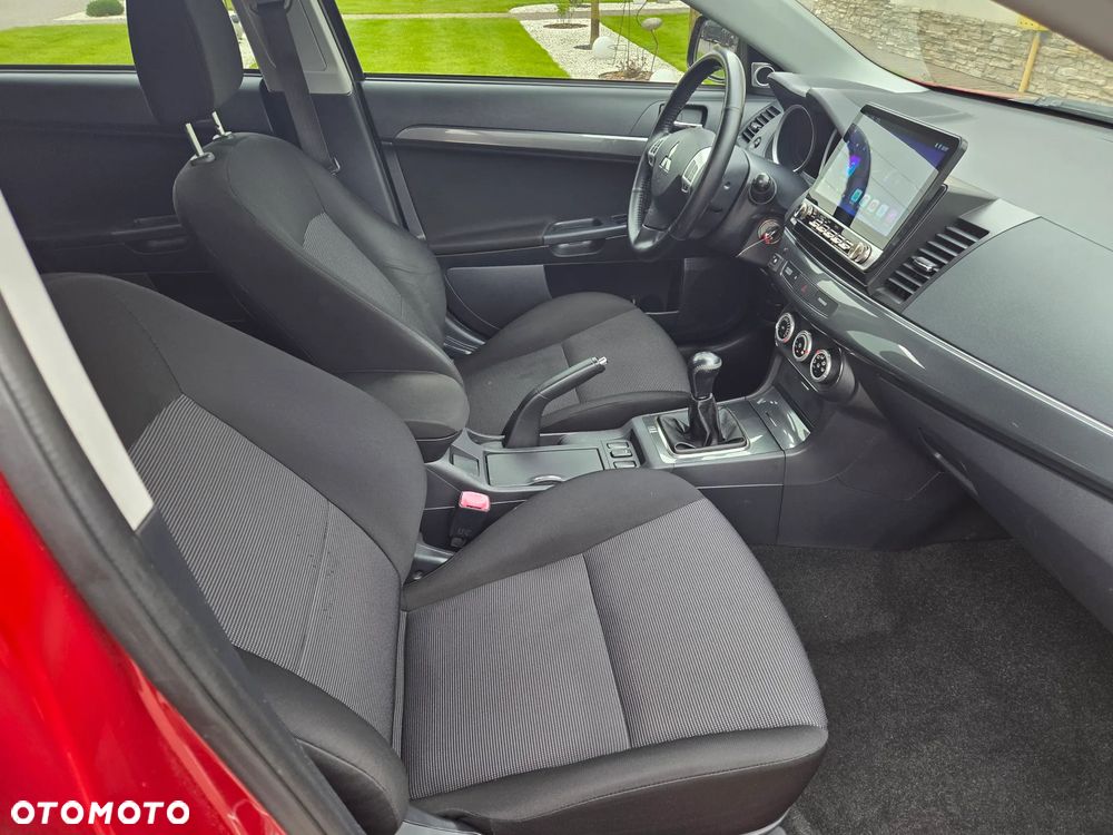 Mitsubishi Lancer - 15