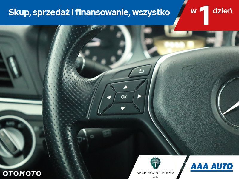 Mercedes-Benz Klasa E - 18