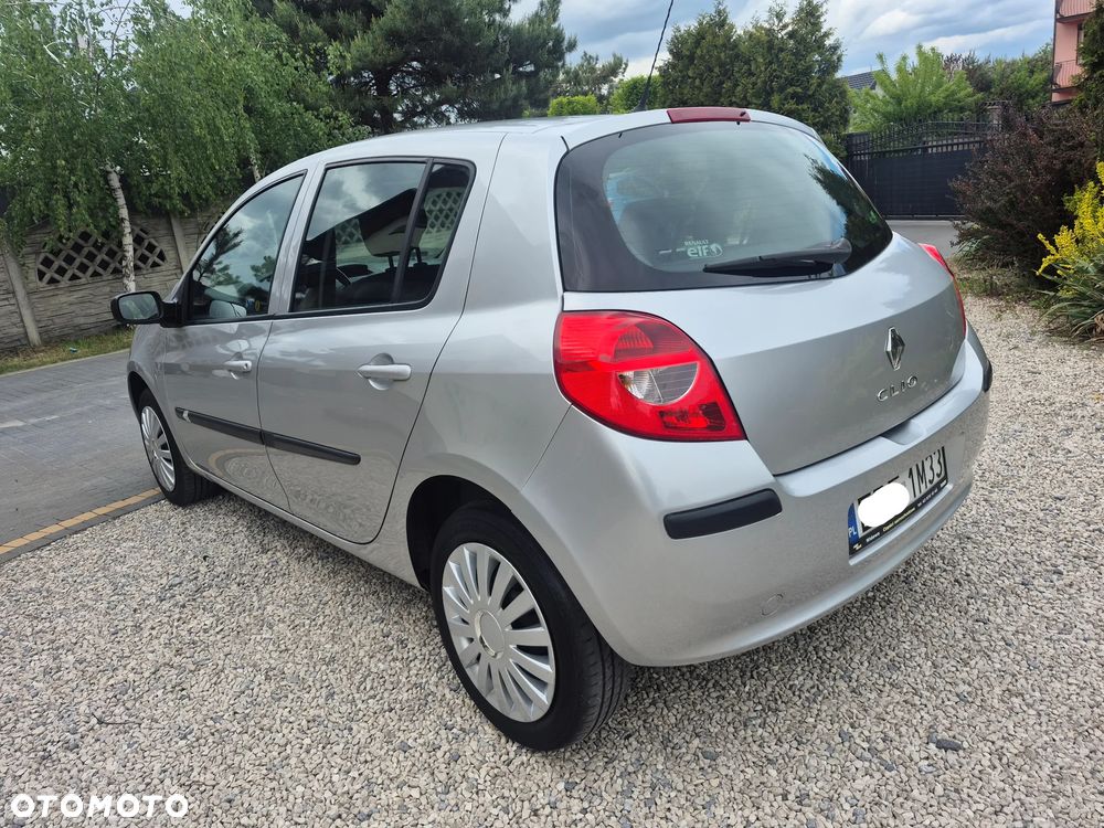 Renault Clio 1.2 16V Expression - 5