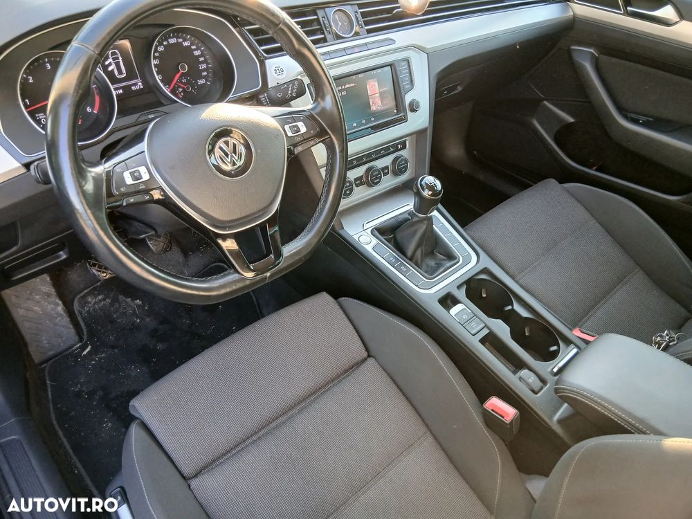 Volkswagen Passat 2.0 TDI Highline - 7